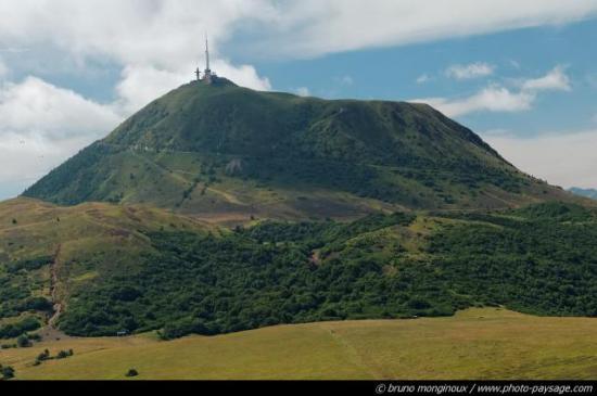 Le Puy de Dôme en été